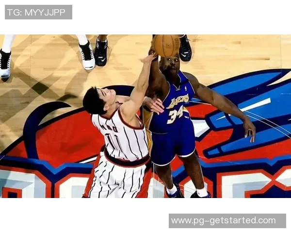 姚明单打韦伯的精彩瞬间：篮球场上的巅峰对决与传奇时刻