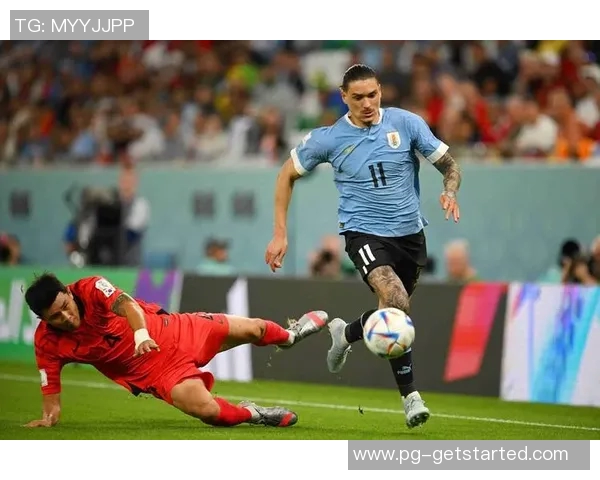 英超精彩对决那不勒斯凭帽子戏法力克利物浦全场沸腾 英超精彩对决那不勒斯凭帽子戏法力克利物浦全场沸腾