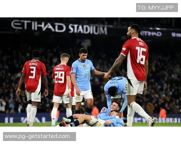 世界杯惊现冷门曼城与波尔图战平引发争议判罚全场沸腾 世界杯惊现冷门曼城与波尔图战平引发争议判罚全场沸腾