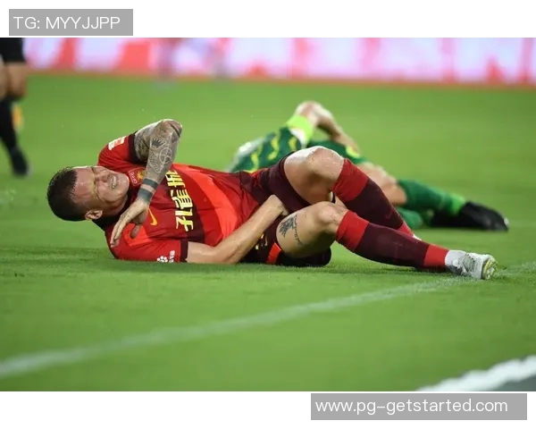 中超赛场巴萨小胜马竞引发争议判罚全场沸腾瞬间回顾