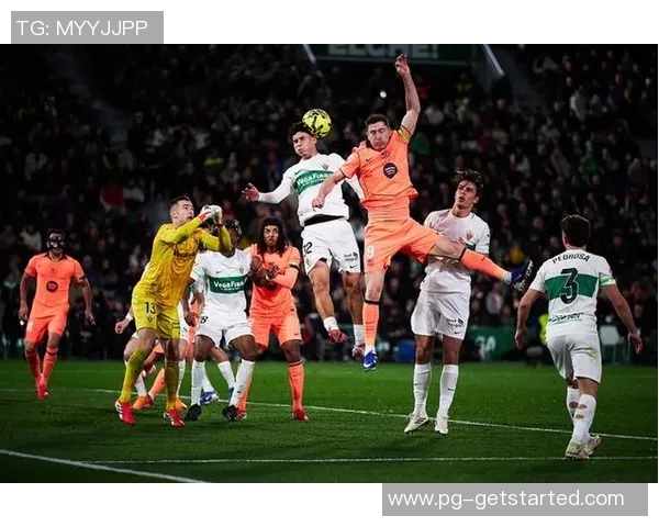 国王杯激战巴萨3-0尤文图斯补时进球点燃全场气氛与转会传闻交织